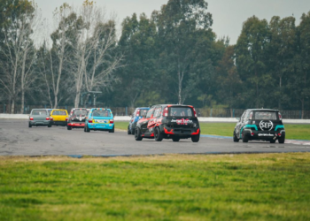 Viernes de pruebas en el Roberto Mouras de La Plata para el Standard Mejorado