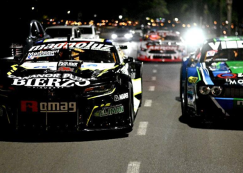 Posadas vibró con el TC: autos del Turismo Carretera giraron en la costanera de la ciudad misionera