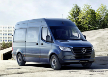 Nueva Sprinter con caja automática: no importa si estás en el caos de la ciudad o en el ripio de la montaña