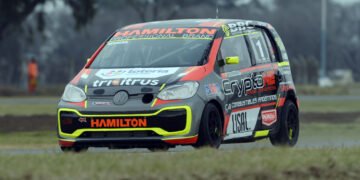 Agustín Gajate, Felipe Rey y Nicolás Herrera ganaron sus series en la Clase Dos del Turismo Pista