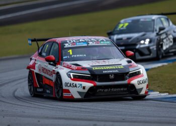 TCR South America en Velocitta: Leonel Pernía hizo historia y se consagró campeón del TCR Brasil