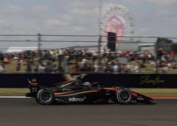FIA F2: Varrone terminó 18° y Tsolov ganó la Sprint en la última vuelta
