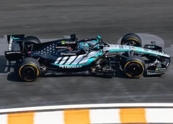 George Russell se quedó con la pole para la carrera Sprint