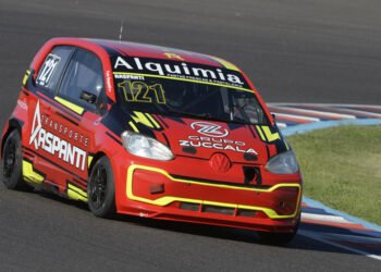 Federico Raspanti y el Volkswagen Up del Alquat Motorsport se llevaron los entrenamientos de la Clase Dos del Turismo Pista