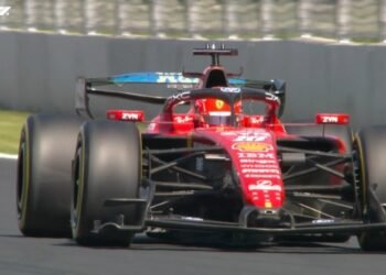 Ferrari hizo delirar a los “tifosi” en el inicio de la actividad en Monza: Colapinto fue 9°