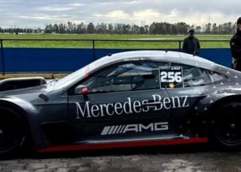 Otto Fritzler y una exigente jornada de prueba en La Plata con su Mercedes