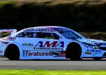 Diego Verriello peleó y tuvo premio: se quedó con la final del Top Race en Junín