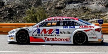 Varriello se quedó con el mejor tiempo en la clasificación del Top Race en San Juan