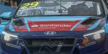 Doblete de Néstor Girolami para prenderse en la pelea por el título del TCR South America