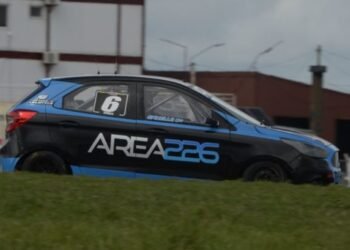 Spinella dueño de la pole en la Clase Dos