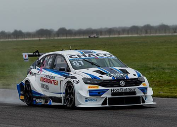 Lucas Carabajal marca el camino en el inicio de la actividad para el TC2000 en Toay